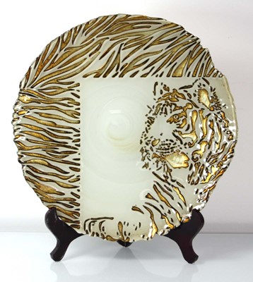 Lot 149 - A contemporary glass bowl in the manner of...