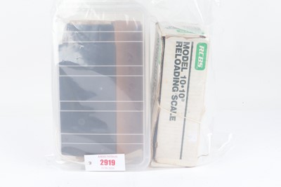 Lot 2919 - RCBS 10-10 reloading scale and RCBS Case...