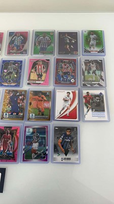 Lot 1473 - 30 Top Loaded serial numbered Football trading...