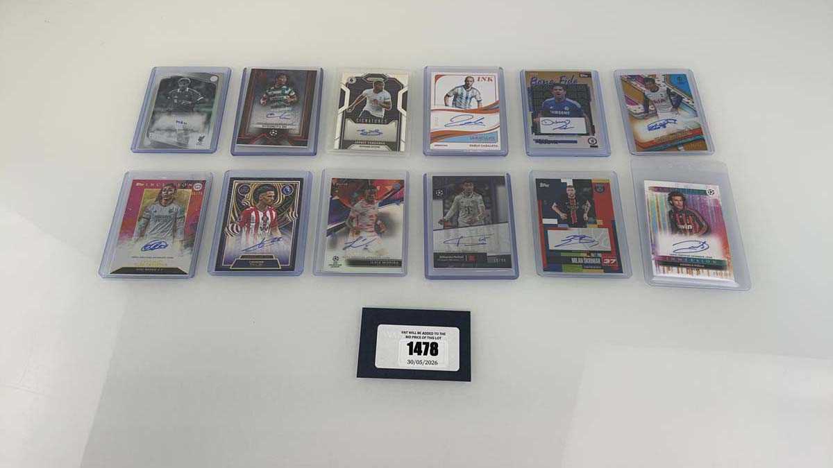 Lot 1478 - 12 Top Loaded Signature and predominantly...