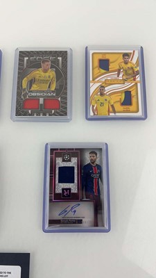 Lot 1482 - 7 Top Loaded 'Patch' Football trading cards...