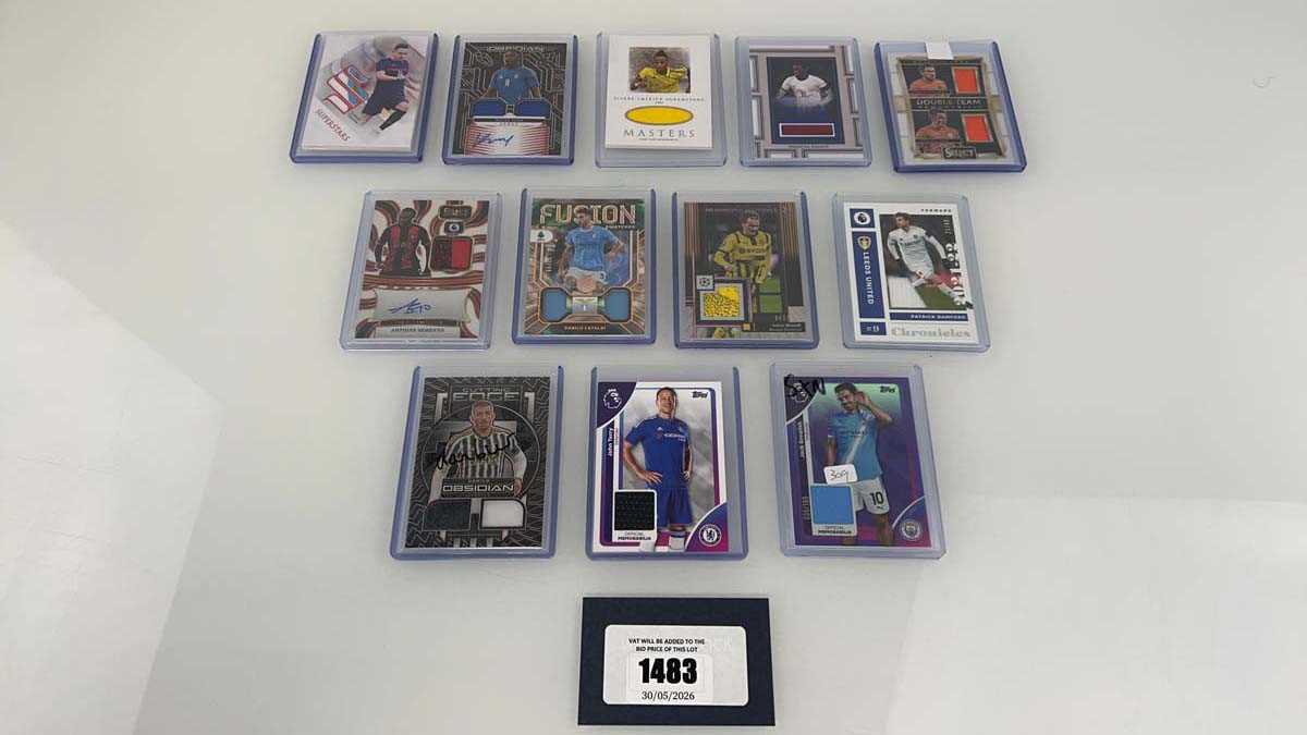 Lot 1483 - 12 Top Loaded 'Patch' Football trading cards...