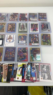 Lot 1486 - 35 Top Loaded Barcelona Signatured/Serial...