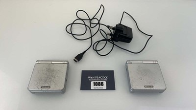 Lot 1086 - 2x Nintendo GameBoy Advance SP and charging cable