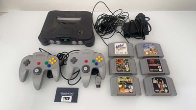 Lot 1129 - Nintendo 64 with 6x games