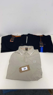 Lot 1965 - x2 Boss t shirts (L) together with a Boss polo...