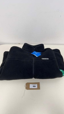 Lot 1968 - (XL) A Columbia fleece jacket in black.