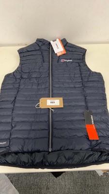 Lot 1983 - (L) A Berghaus gilet.