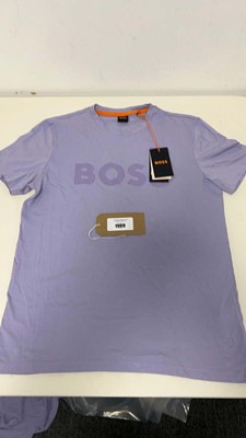 Lot 1989 - (L) A Boss t shirt.