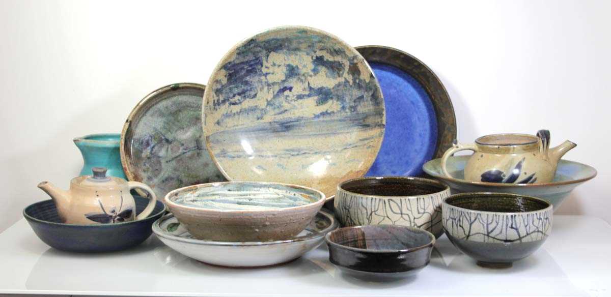 Lot 83 - A group of Brian Dewbury studio pottery in...