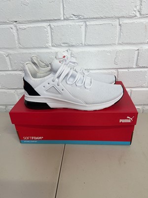 Lot 1732 - Boxed pair of Puma 'electron street' trainers...