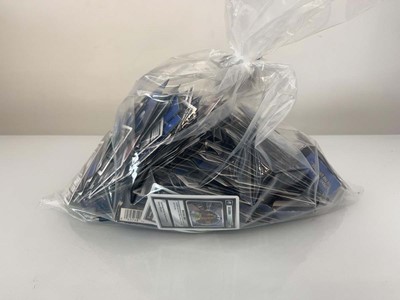 Lot 1758 - Bag containing a quantity of loose Star Trek...