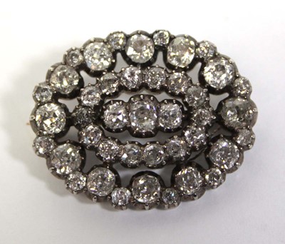 Lot 656 - A late 19th/early 20th century oval openwork...