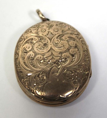 Lot 665 - A yellow gold belcher link watch chain with...