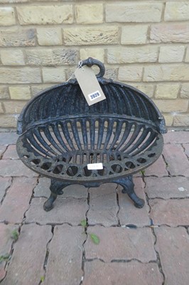 Lot Cast Iron Shell shaped Fire grate