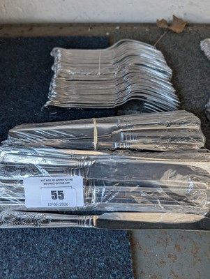 Lot 55 - Approx. 48-head of matching King's-pattern...