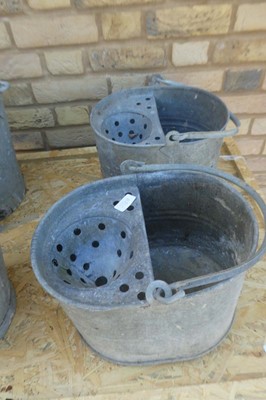 Lot 4 galvanised watering cans in Various sizes...