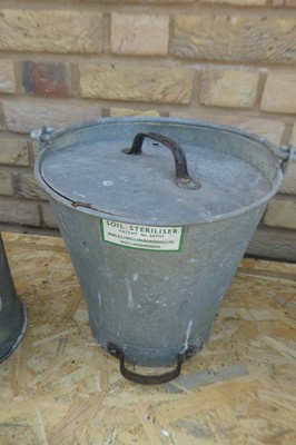 Lot 4 galvanised watering cans in Various sizes...