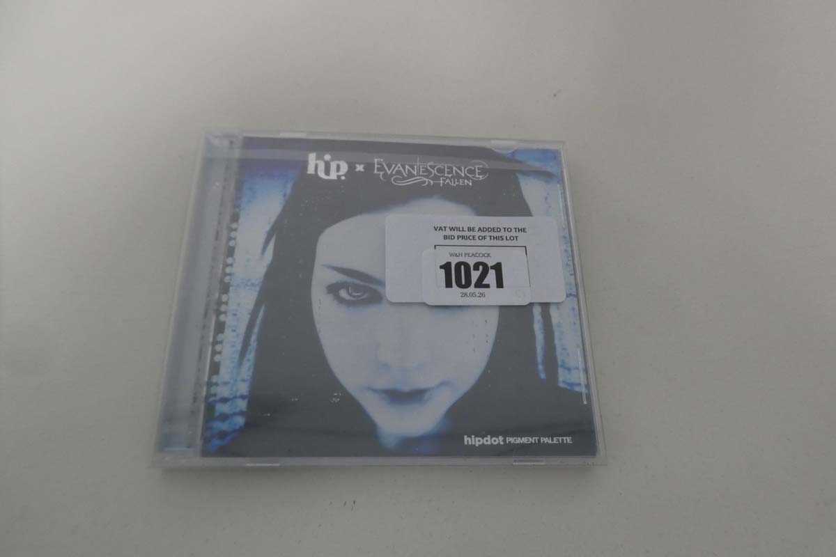 Lot 1021 - Evanescence Fallen pigment pallet