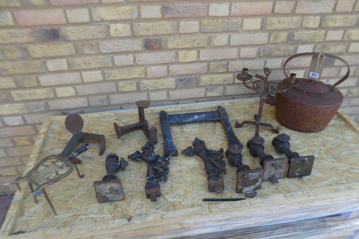 Lot Selection of mixed Iron-ware to include 2...
