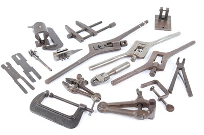 Lot 1159 - Box of assorted clamps and die holders