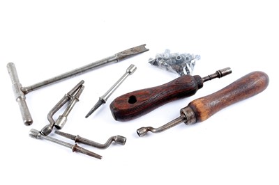 Lot 1531 - Bag of nipple keys and nipples