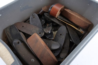 Lot 1532 - Assorted heel and butt plates