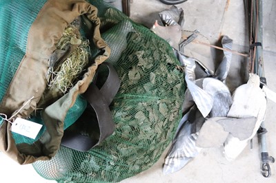 Lot 1362 - Large collection of pigeon decoys, flappers,...