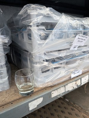 Lot 272 - 2 stacking trays of 25 9oz rocks glass