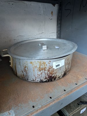 Lot 300 - Heavy duty saucepan with lid and skillet