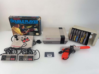 Lot 1173 - Nintendo Entertainment System NES with games...