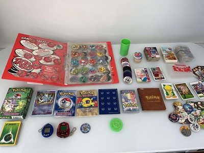 Lot 1435 - Tin containing an assortment of vintage...