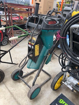 Lot 2213 - Bosch 2000AXT HP electric garden shredder