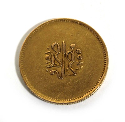 Lot 401 - An Egyptian yellow metal coin, 8.4 gms