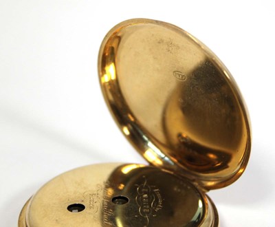 Lot 451 - An 18ct yellow gold half hunter pocket watch,...