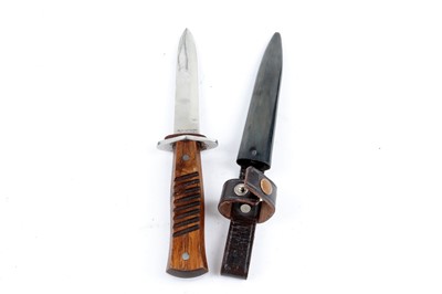 Lot 93 - A German Trench knife by Hammesfahr, Solingen,...