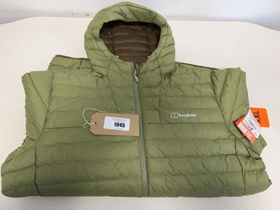 Lot 1945 - Berghaus 'Vaskye' hooded jacket size XXL
