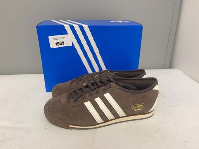 Lot 1605 - Adidas UK8.5 italia 70s trainers in brown - boxed