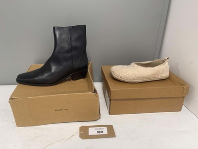 Lot 1611 - 2x Boxed pairs of Whistles shoes to include...