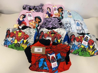 Lot 1972 - Approx. 10 items of childrens clothing to...