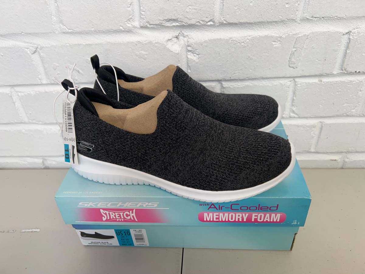 Lot Boxed pair of Skechers ultra flex memory foam...