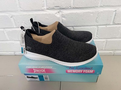 Lot Boxed pair of Skechers ultra flex memory foam...