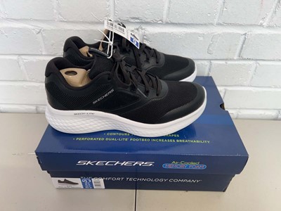 Lot Skechers skech lite pro, new century in black...