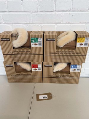 Lot x4 pairs of Kirkland ladies shearling slippers