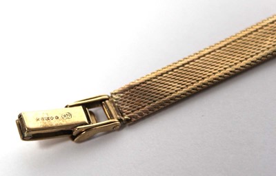 Lot 471 - A ladies 9ct yellow gold wristwatch by...
