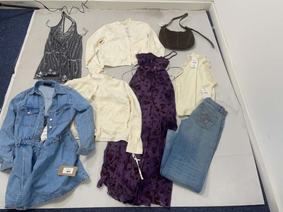 Lot 1659 - Zara & Sister Companies clothing
