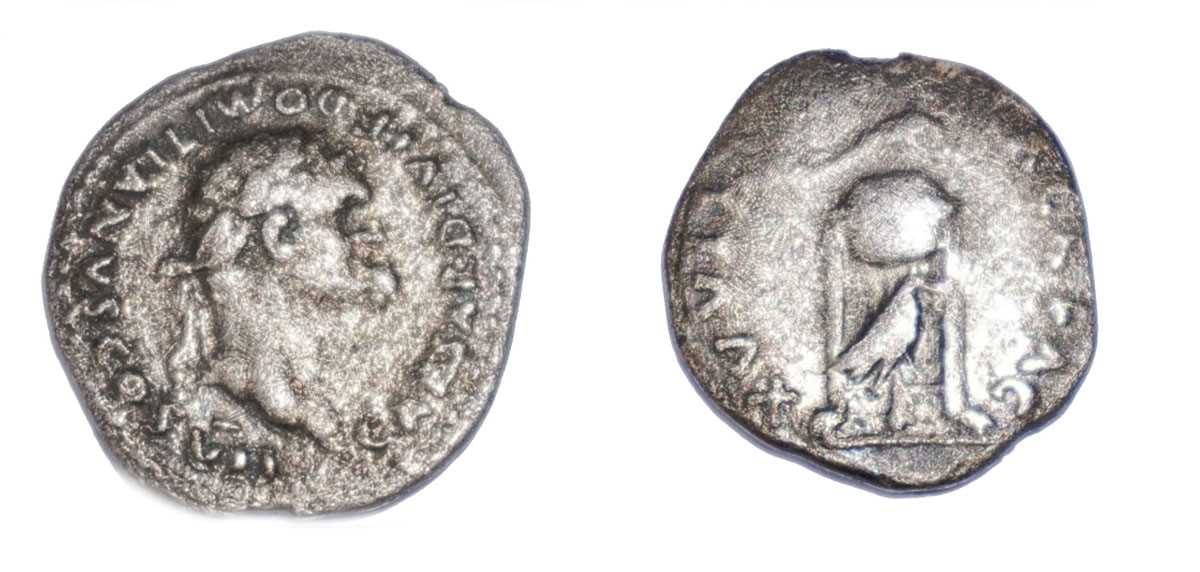 Lot Domitian denarius, obverse:...