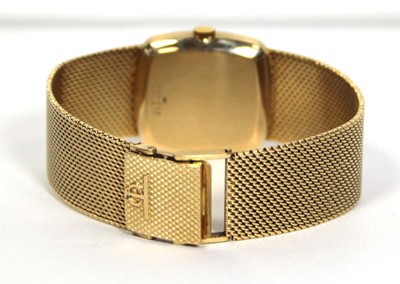Lot 486 - A gentleman's 18ct yellow gold wristwatch by...