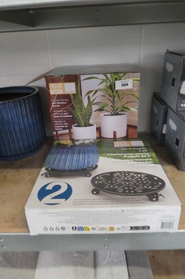 Lot 2034 - Boxed ceramic planter with bamboo stand set...