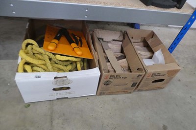 Lot 2036 - 2 boxes of kiln dry hardwood logs with box of...